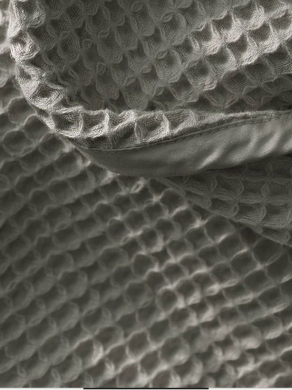 Boll & Branch 100% Cotton waffle knit King size blanket PEWTER - Picture 3 of 3